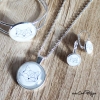 Pendentif chat pour femme avec médaillon blanc