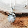 Collier femme enceinte chat