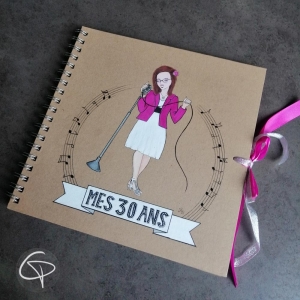 Livre d’or d’anniversaire 30 ans personnalisé avec illustration femme