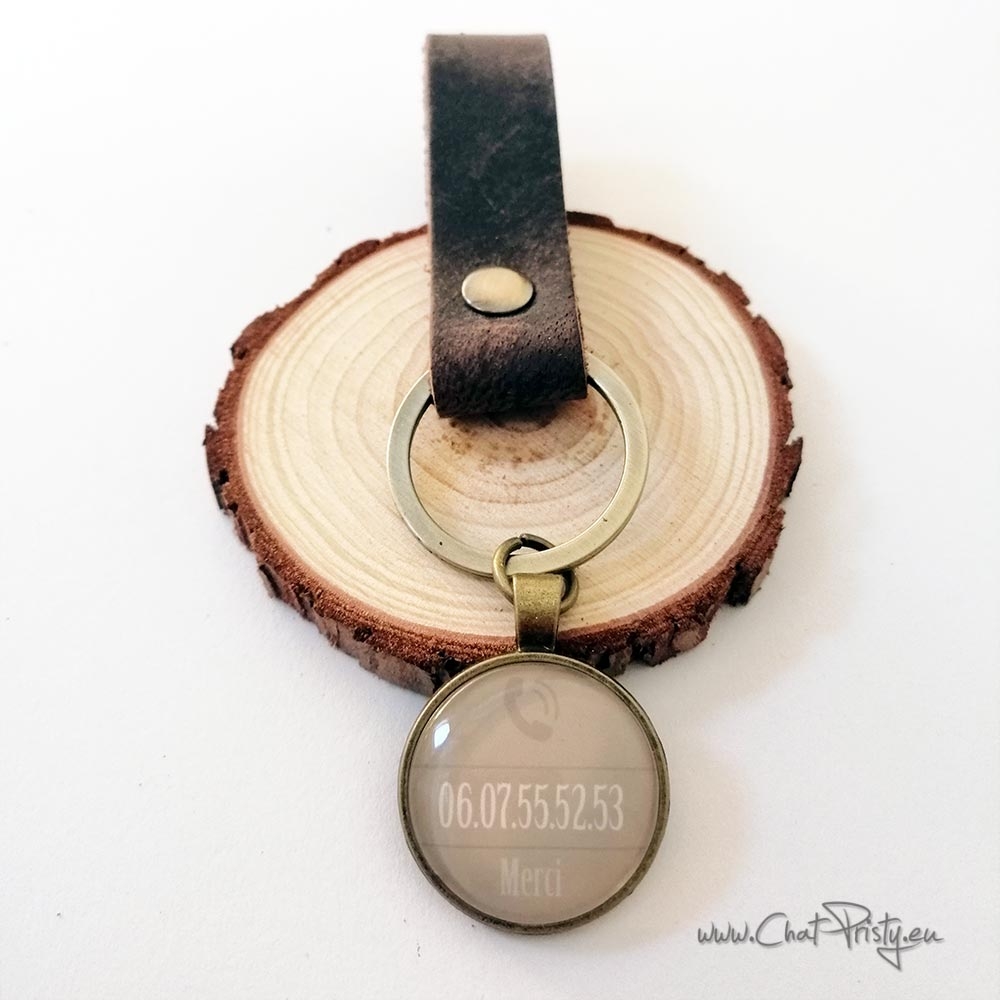 Porte-clé en cuir personnalisé avec numéro de téléphone – idée cadeau original et utile pour ne plus perdre ses clés