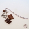 marque-page chocolat accessoire original de pause dans la lecture