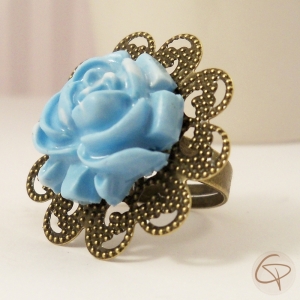 Bague originale fleur bleue