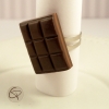 Vue rapprochée de la tablette de chocolat – Bague gourmande