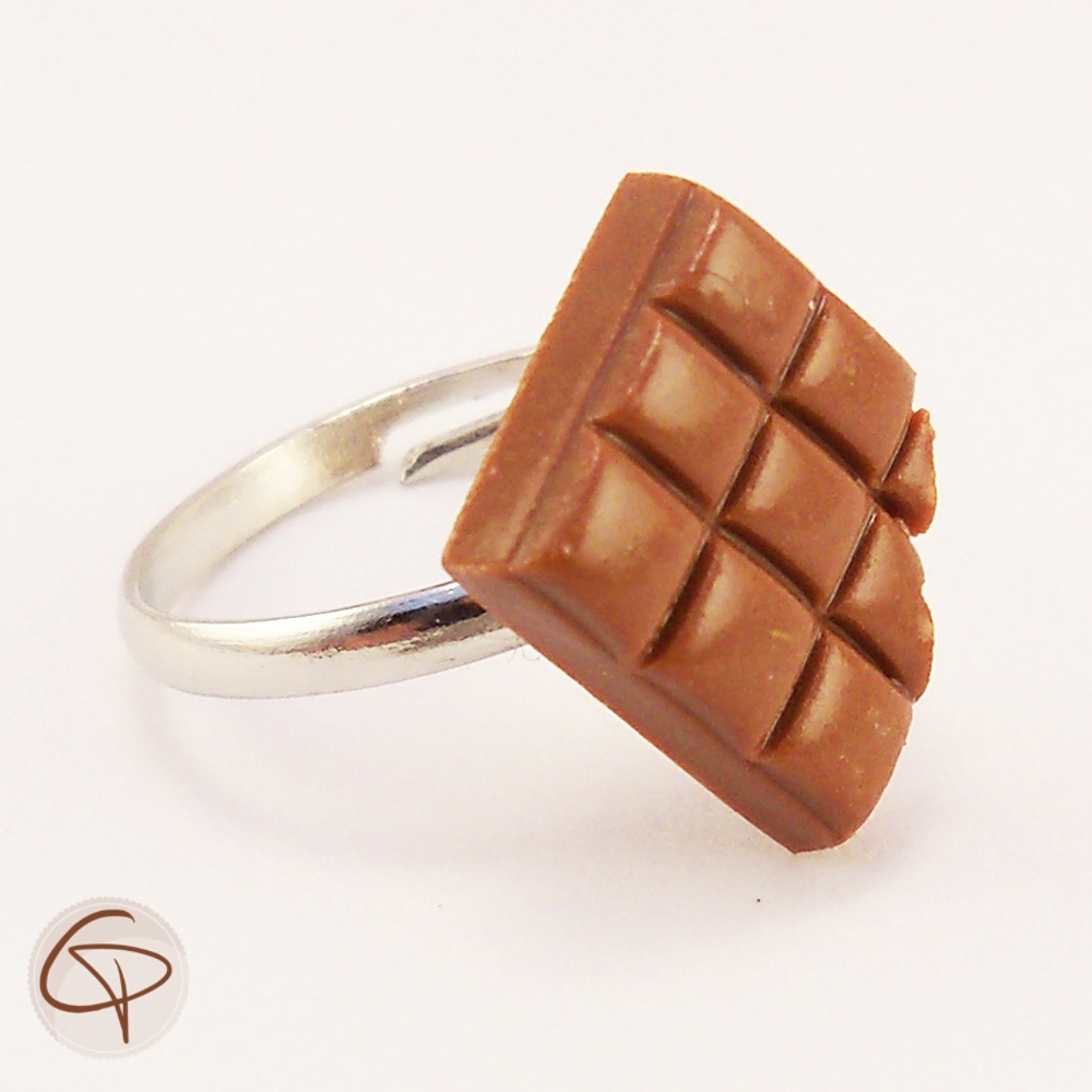 Bague enfant, Plaquette chocolat