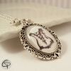 Sautoir femme original avec pendentif bustier à lacets