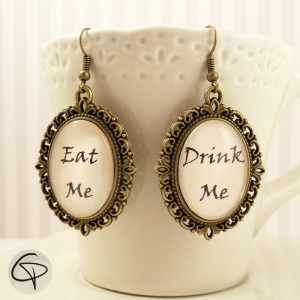 Boucles d'oreilles Alice au pays des merveilles
