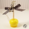 Sautoir pendentif pomme d'amour jaune poussin avec un nœud ruban noir