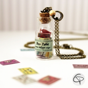 Pendentif maîtresse avec fiole aux bons points