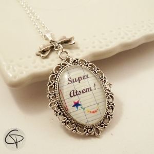 Sautoir argenté avec pendentif Super Atsem