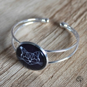 Bracelet argenté chat noir