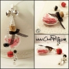 Pendentif femme fiole coeur macaron et sucre d'orge