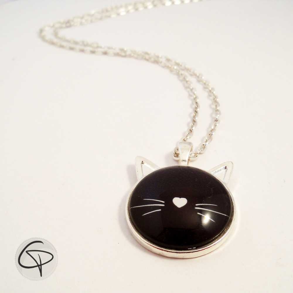 Collier chat noir moustache blanche bijou fun