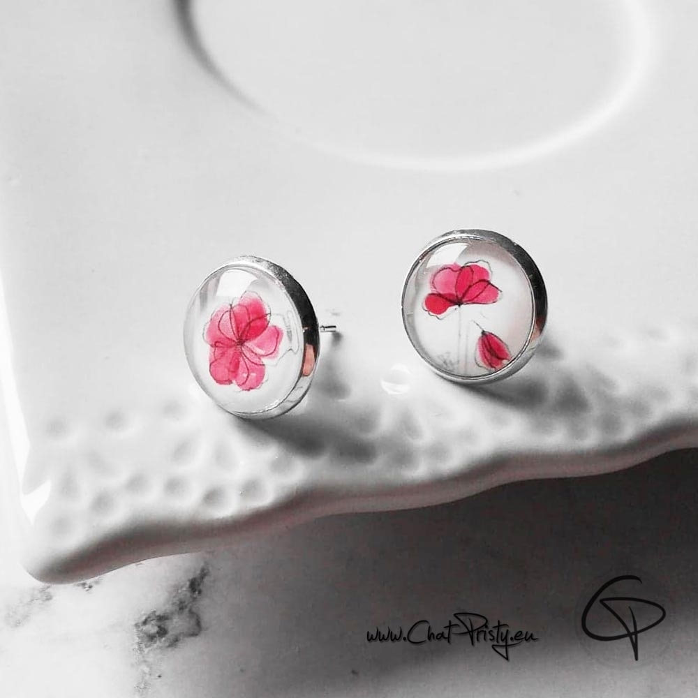Clous d'oreilles originaux fleurs rouges