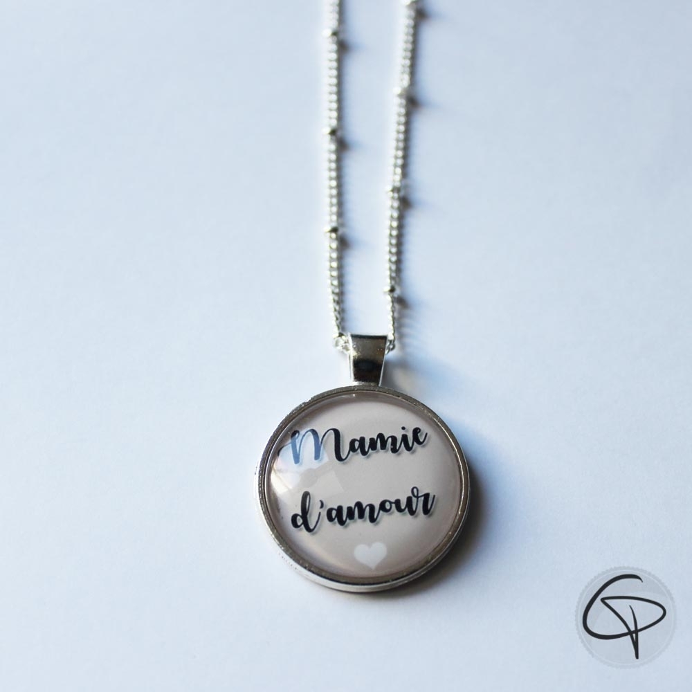 Collier mamie d'amour pendentif rond cadeau original fête des grands-mères