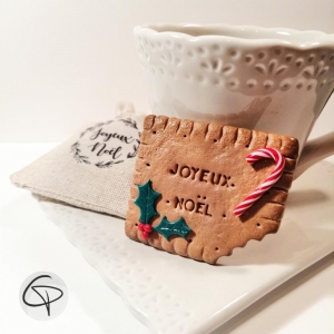 gâteau Lu personnalisé cadeau original pour invités au réveillon de Noël