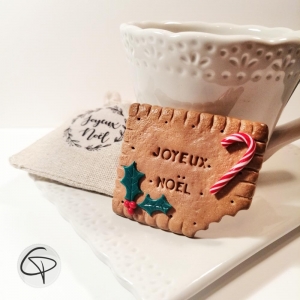 Gâteau lu personnalisé cadeau original invité Noël