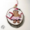 Décoration pour sapin de Noël biscuit jupe rose à personnaliser avec prénom enfant fille