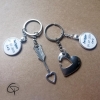 Double porte-clefs argentés avec médaillons en verre messages personnalisés
